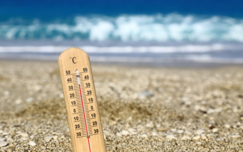 Previsioni meteo: caldo tropicale e rovesci in arrivo