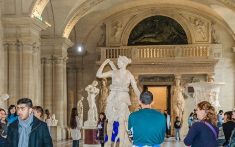 Tendenze moda estate 2026: comfort e qualità al primo posto