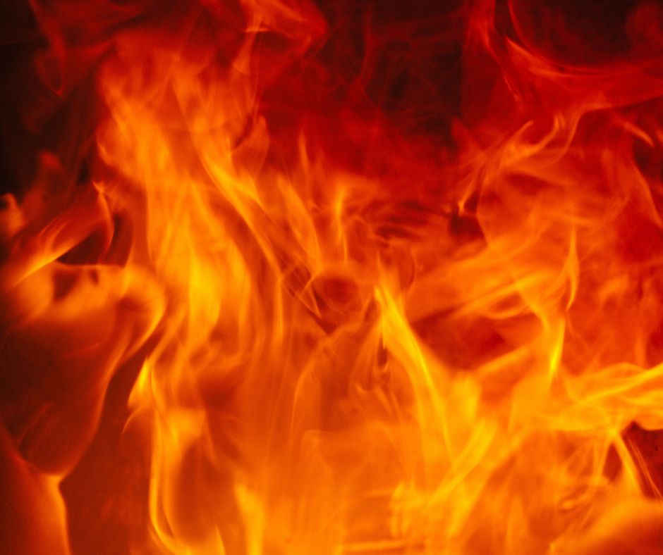 Intervento dei vigili del fuoco per un principio d’incendio in cucina