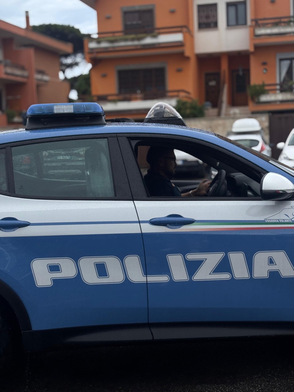 Aggressione a un autista da parte di un gruppo di ragazzi su un bus