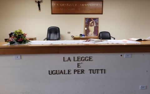 Tar Lombardia, confermati i sigilli alle slot del bar di Colico
