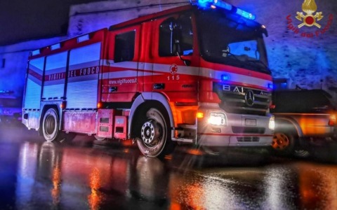 Corso per patente nautica per vigili del fuoco si conclude con successo