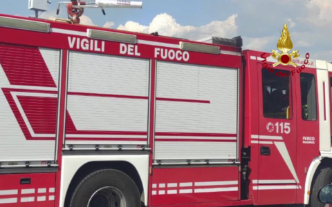 Vento forte, circa 15 interventi dei pompieri nel Lecchese