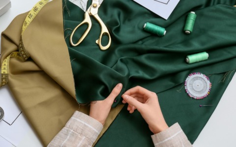 Dervio, madre e figlia insieme per un manuale di moda